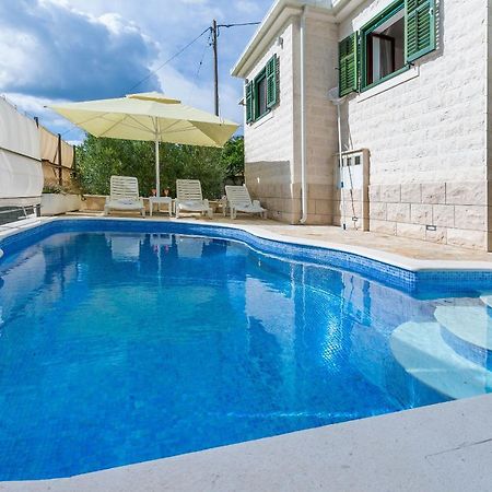 Villa Holiday Home Zvecanje Zewnętrze zdjęcie