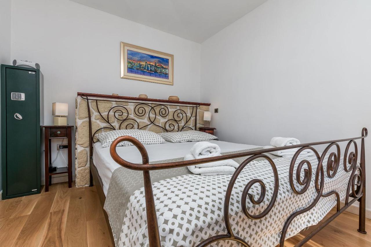 Villa Holiday Home Zvecanje Zewnętrze zdjęcie
