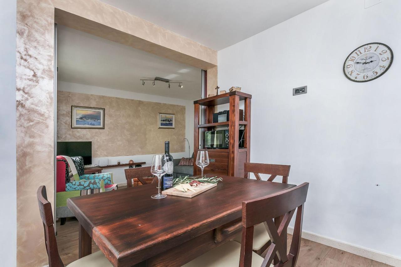 Villa Holiday Home Zvecanje Zewnętrze zdjęcie